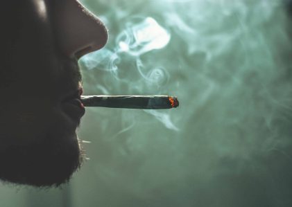 Test positivo dovuto al fumo passivo di cannabis?
